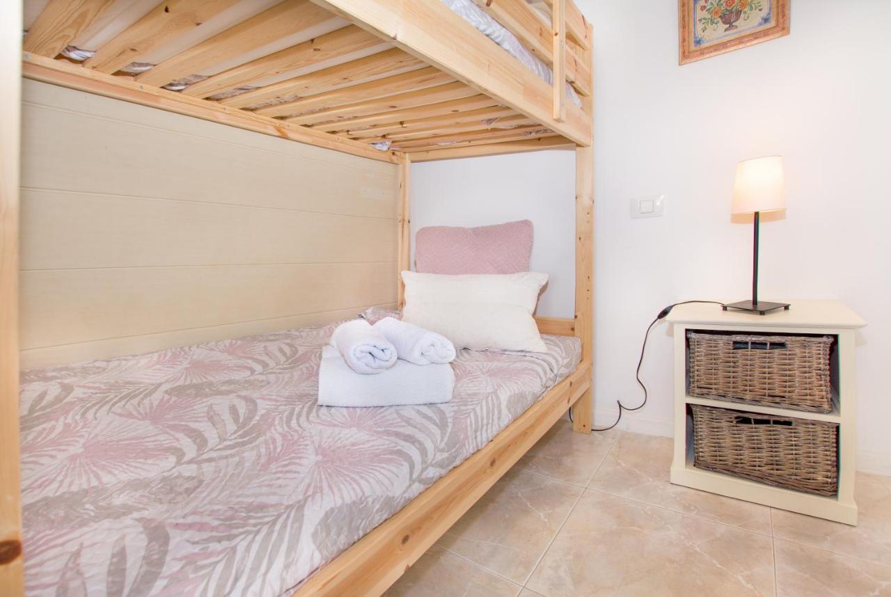 Guesthouse Le Reve Mogan Exterior photo